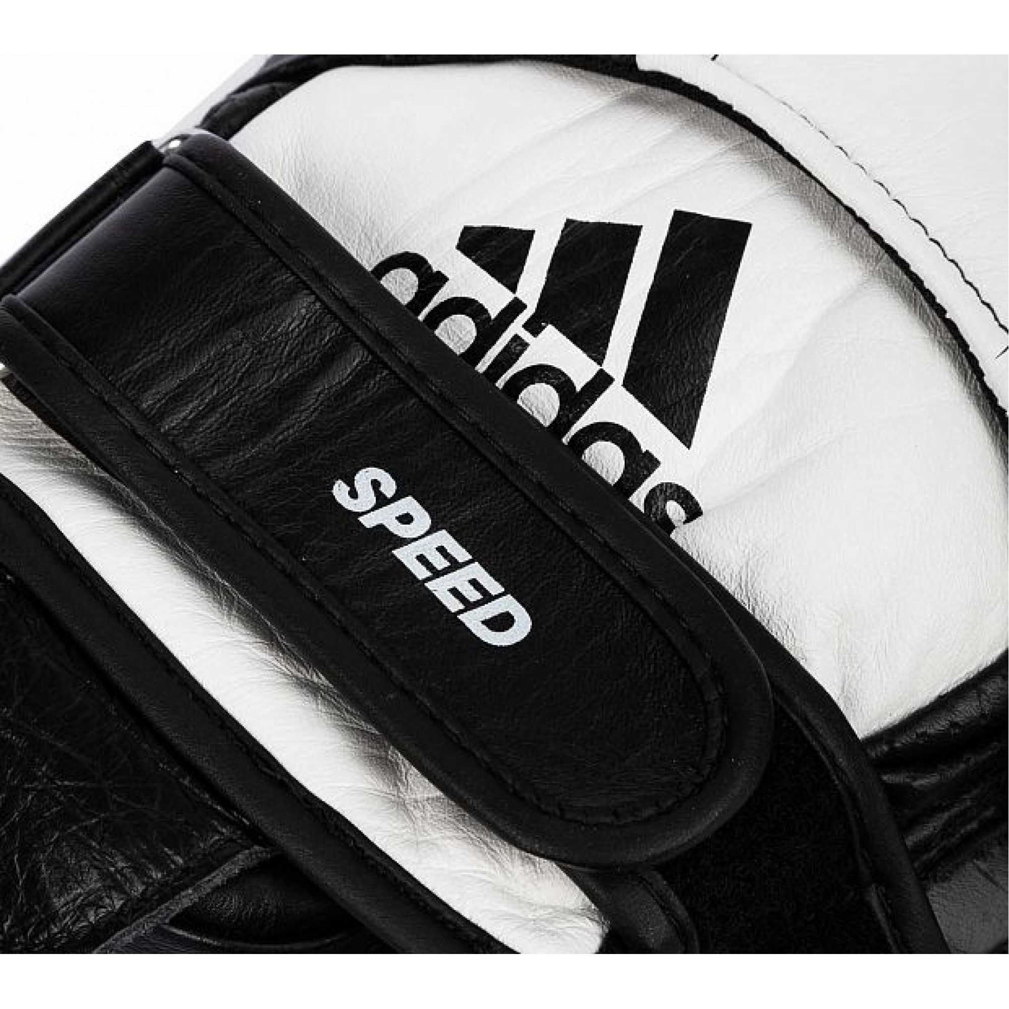 Лапы speed 550 micro air focus mitt черно-белые adisp550fm Лапы speed 550 micro air focus mitt черно-белые adisp550fm